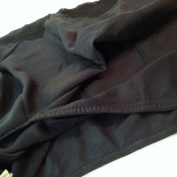 Vintage 50s-60s Aline Half Slip Comfort Waist Lingerie -S Nylon/Rayon Lace Black - Picture 7 of 9